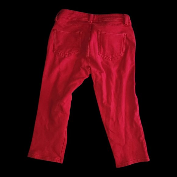 Booty Lifting Capris - Picture 2 of 3